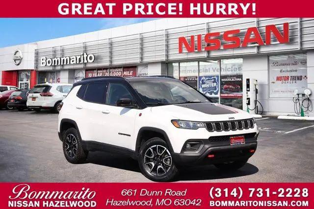 2025 Jeep Compass Trailhawk 4x4 for sale in Hazelwood, MO