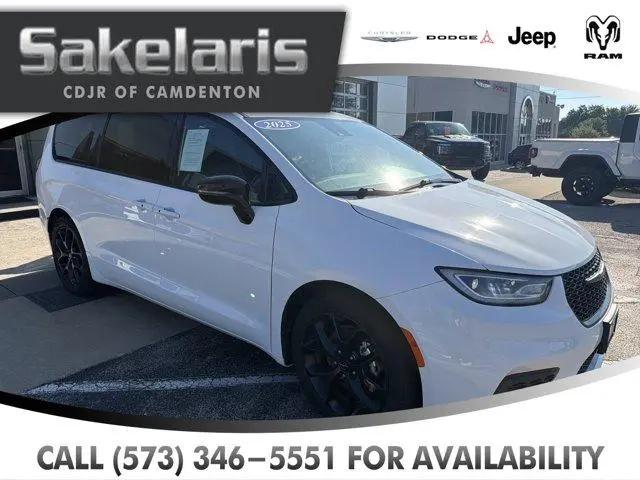 2025 Chrysler Pacifica Limited for sale in Camdenton, MO