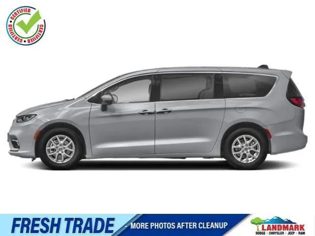 2024 Chrysler Pacifica Touring L for sale in Independence, MO