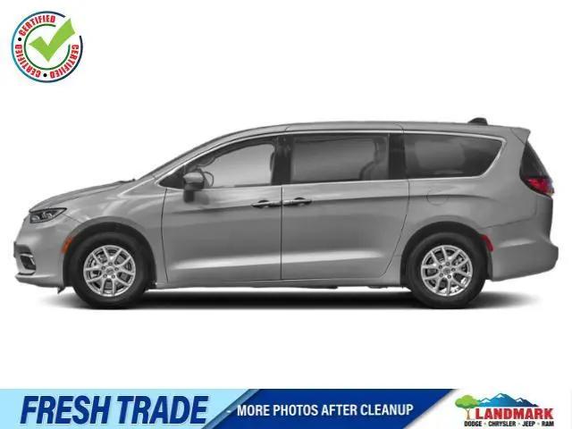 2023 Chrysler Pacifica Touring L for sale in Independence, MO