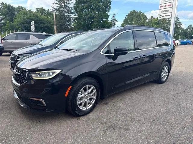 2022 Chrysler Pacifica Touring L for sale near Waverly, OH