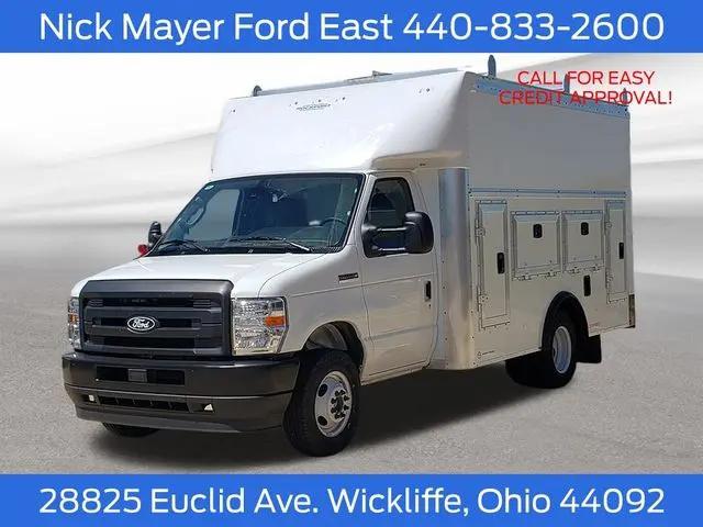 2027 Ford E-350 Cutaway E-350 for sale in Mayfield Heights, OH