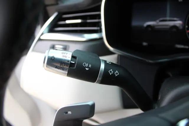2022 Jaguar F-PACE SVR P550 AWD Automatic