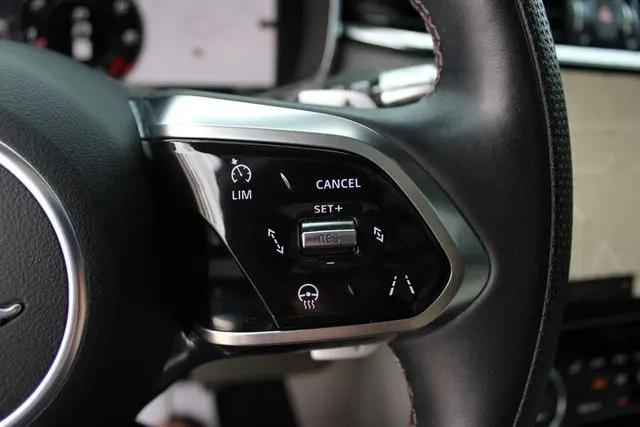 2022 Jaguar F-PACE SVR P550 AWD Automatic