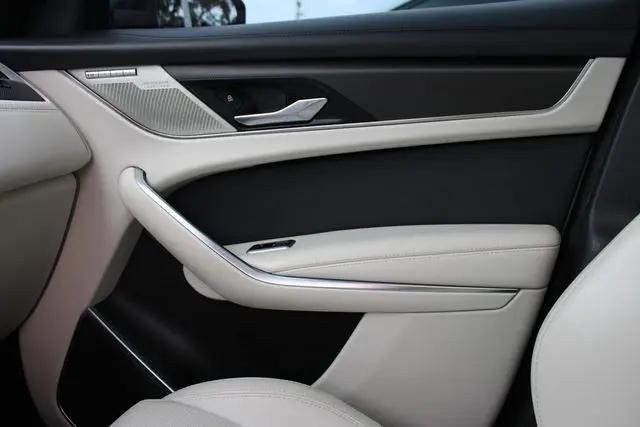 2022 Jaguar F-PACE SVR P550 AWD Automatic