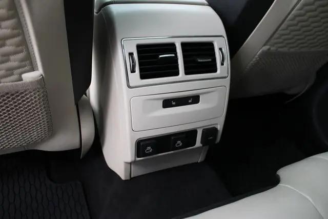 2022 Jaguar F-PACE SVR P550 AWD Automatic