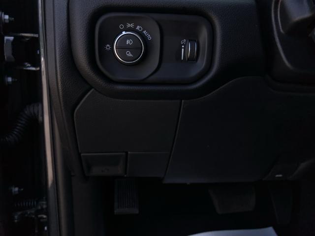 2026 Ram 2500 Big Horn Crew Cab 4x4 64 Box