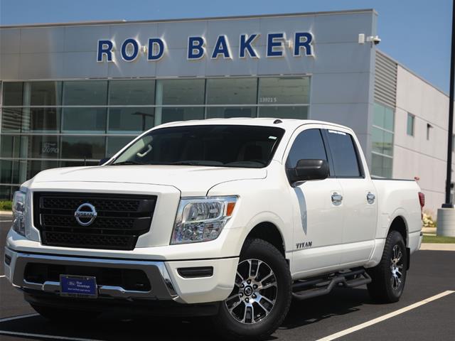 2021 Nissan Titan Crew Cab SV 4x4 for sale in Plainfield, IL