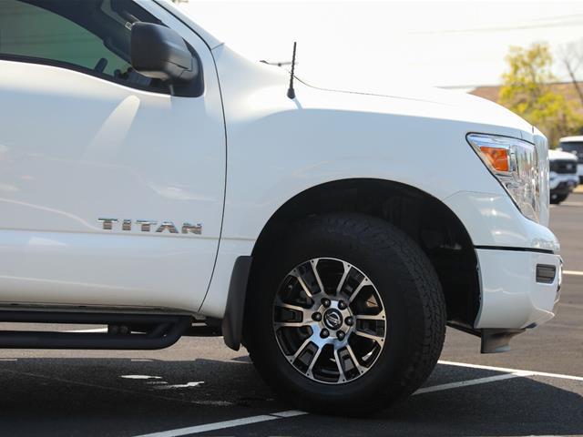 2021 Nissan Titan Crew Cab SV 4x4