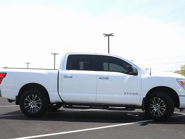 2021 Nissan Titan Crew Cab SV 4x4