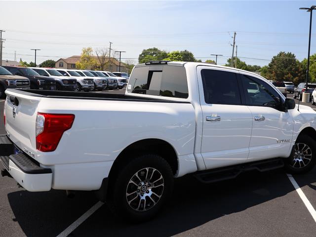 2021 Nissan Titan Crew Cab SV 4x4