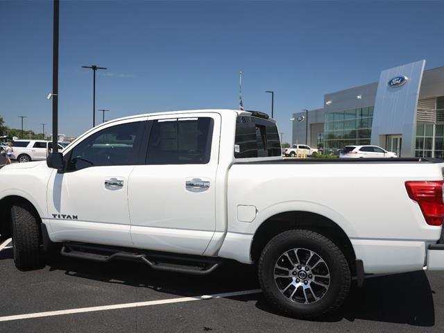 2021 Nissan Titan Crew Cab SV 4x4