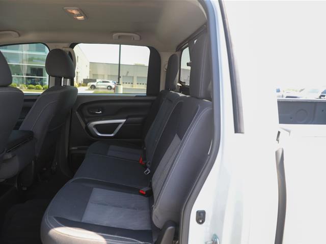 2021 Nissan Titan Crew Cab SV 4x4