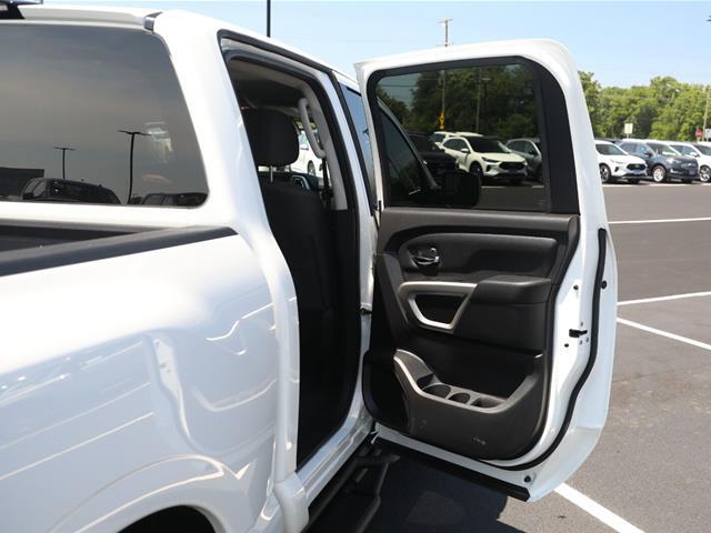2021 Nissan Titan Crew Cab SV 4x4