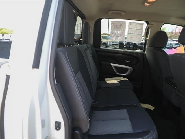 2021 Nissan Titan Crew Cab SV 4x4