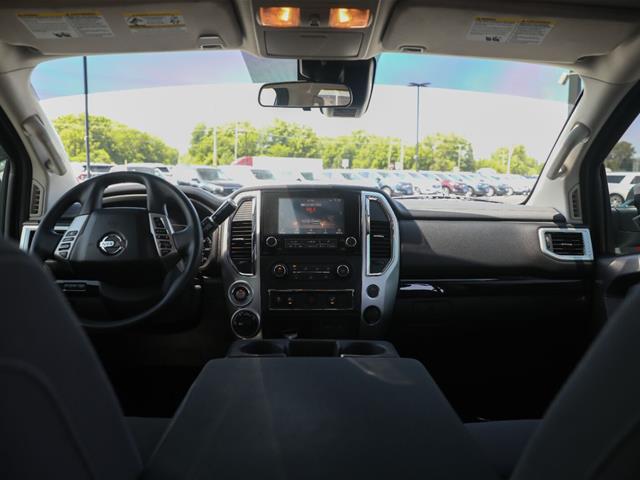 2021 Nissan Titan Crew Cab SV 4x4