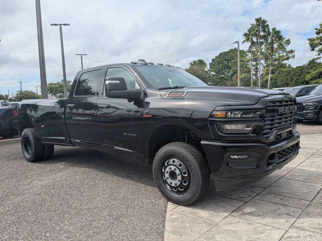 2026 RAM 3500 RAM 3500 BIG HORN CREW CAB 4X4 8 BOX