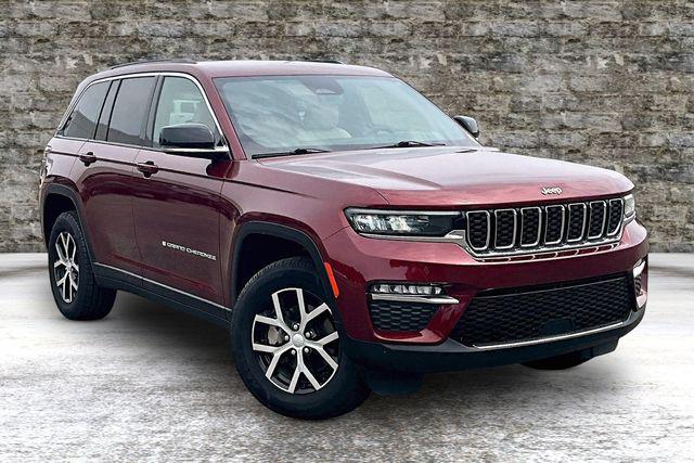 2024 Jeep Grand Cherokee Limited 4x4 for sale in Greenville, MI