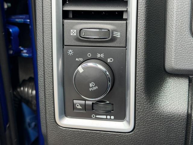 2017 Ram 1500 Big Horn Crew Cab 4x4 5'7" Box