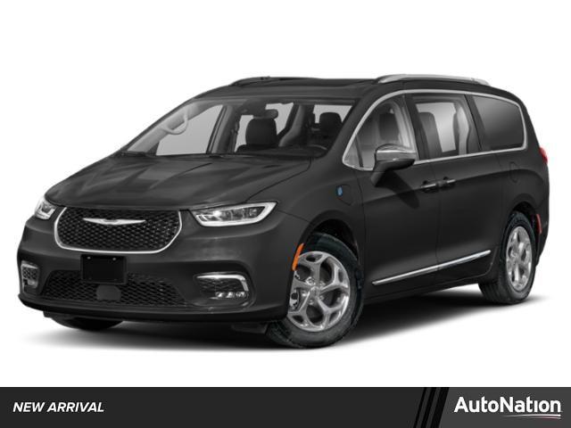 2022 Chrysler Pacifica Hybrid Touring L for sale in Roseville, CA