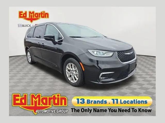 2024 Chrysler Pacifica Touring L for sale in Carmel, IN