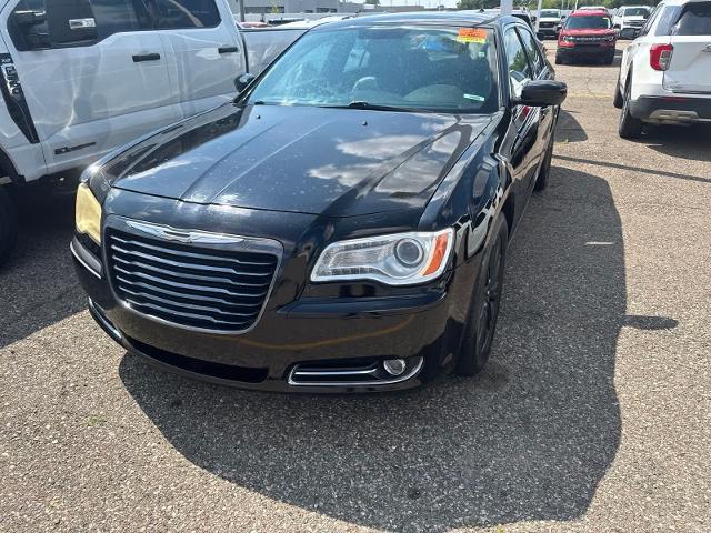 2014 Chrysler 300 Base for sale in Sterling Heights, MI