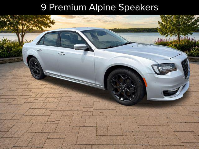 2021 Chrysler 300 Touring L AWD