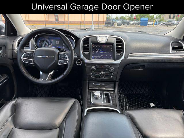 2021 Chrysler 300 Touring L AWD