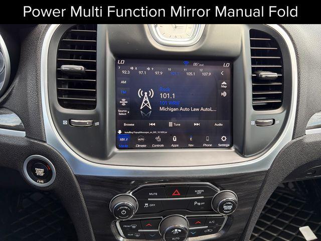 2021 Chrysler 300 Touring L AWD