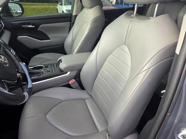 2021 Toyota Highlander XLE 2021 Toyota Highlander XLE
