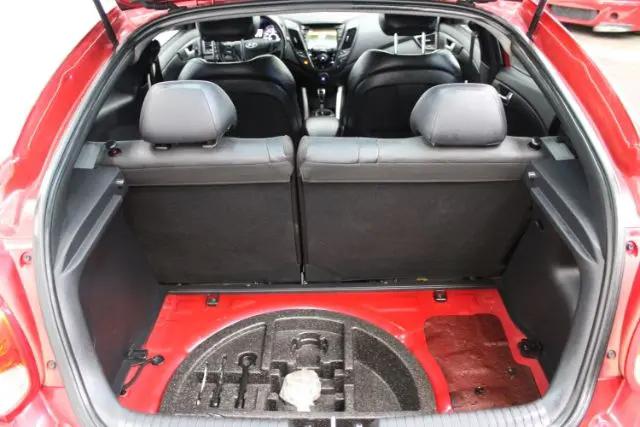 2013 Hyundai Veloster Turbo w/Black