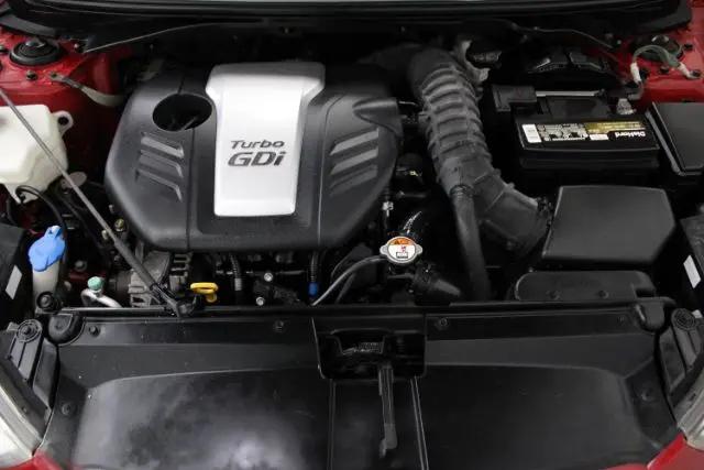 2013 Hyundai Veloster Turbo w/Black