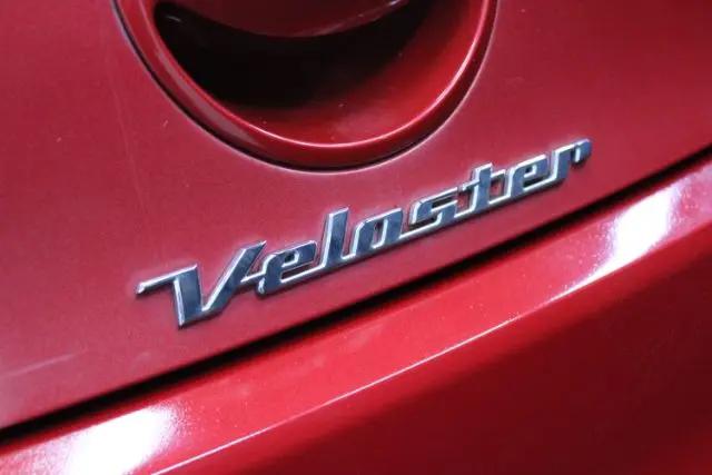 2013 Hyundai Veloster Turbo w/Black