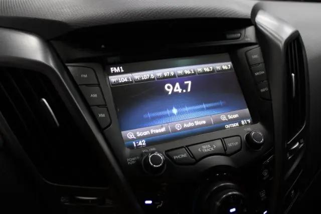 2013 Hyundai Veloster Turbo w/Black