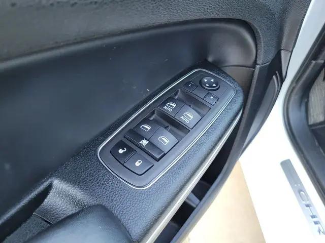 2023 Chrysler 300 300S