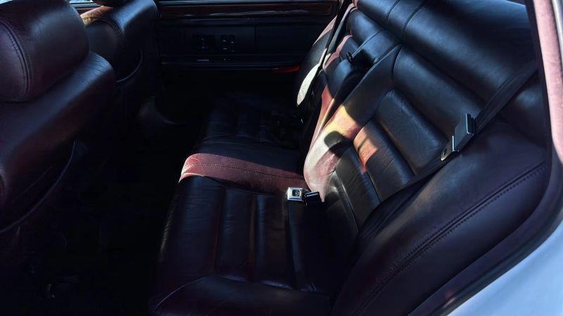 1996 Cadillac DeVille Base
