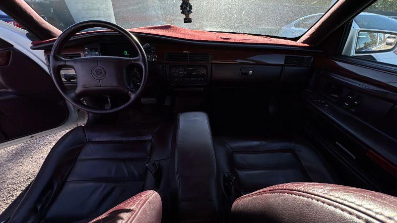 1996 Cadillac DeVille Base