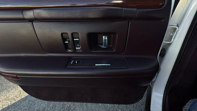 1996 Cadillac DeVille Base
