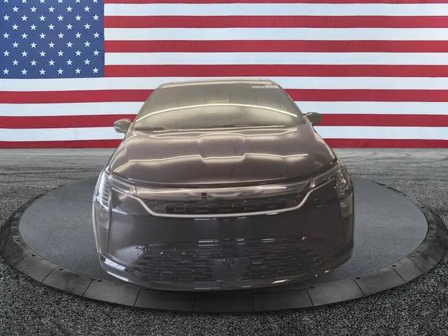 2027 Chrysler Pacifica Select AWD