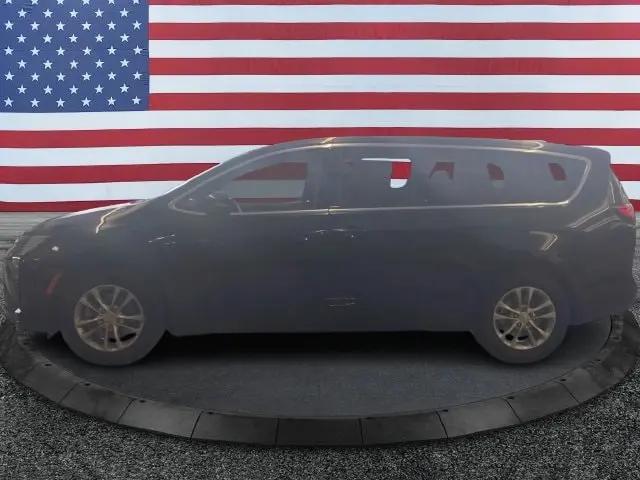 2027 Chrysler Pacifica Select AWD
