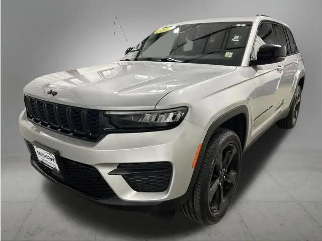 2025 Jeep Grand Cherokee Altitude X 4x4 for sale in Scotia, NY