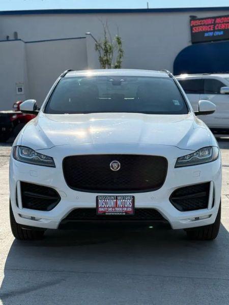 2018 Jaguar F-PACE 30t R-Sport