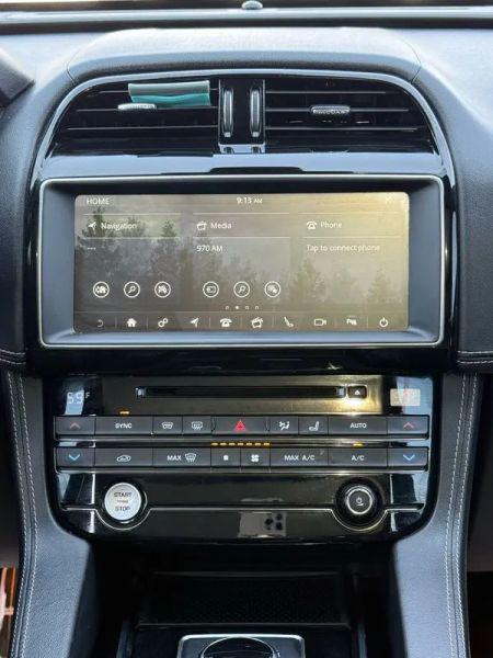 2018 Jaguar F-PACE 30t R-Sport