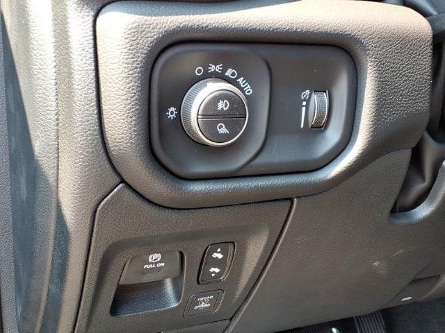 2026 Ram 1500 Big Horn Quad Cab 4x4 64 Box