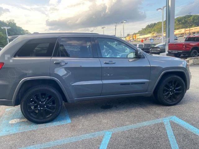 2020 Jeep Grand Cherokee Altitude 4x4 2020 Jeep Grand Cherokee Altitude 4x4