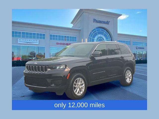 2024 Jeep Grand Cherokee Laredo X 4x4 for sale in Clinton Township, MI