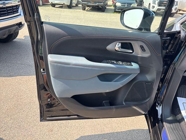 2027 Chrysler Pacifica Pinnacle