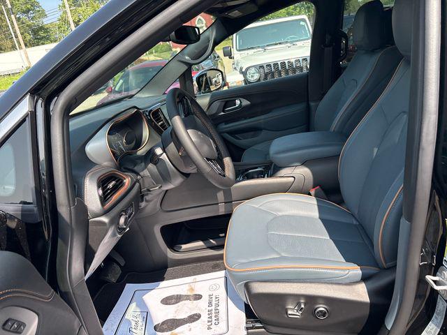 2027 Chrysler Pacifica Pinnacle