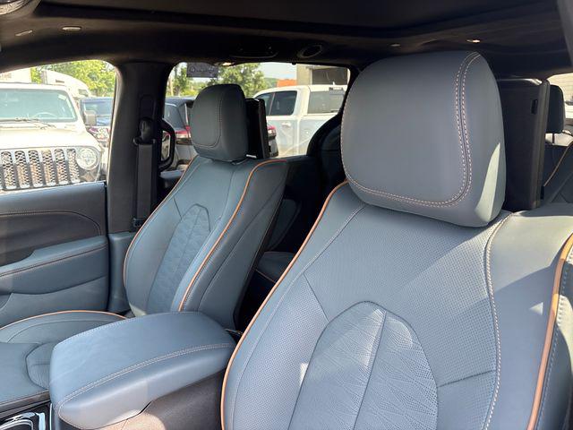 2027 Chrysler Pacifica Pinnacle