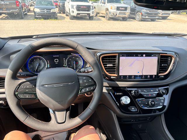 2027 Chrysler Pacifica Pinnacle
